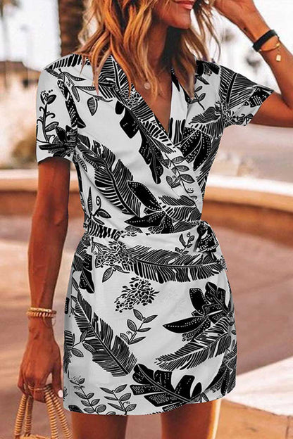 Stunncal Collar and leaf print mini dress